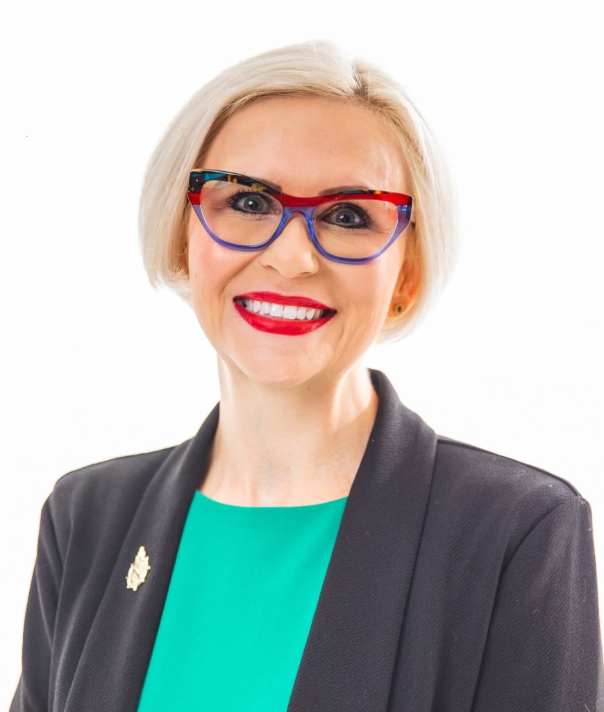 Stacy Boyer-Davis Headshot